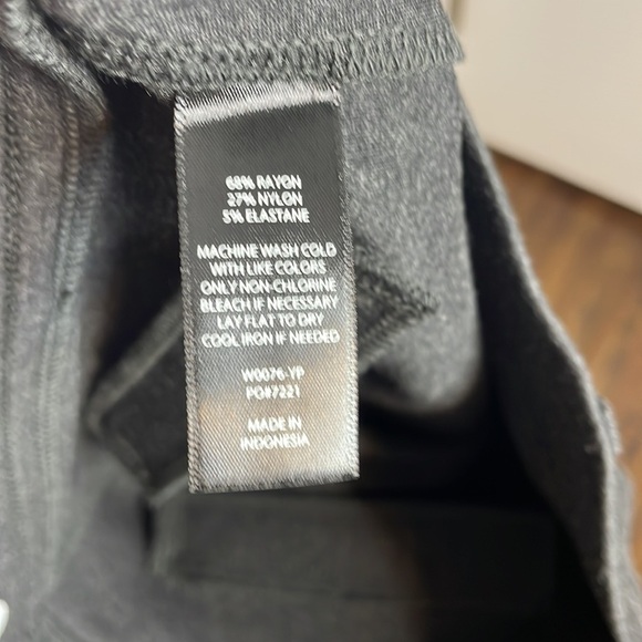 SOLD Betabrand | Women’s Grey Classic Dress Pants Size Medium Petite - Picture 7 of 7